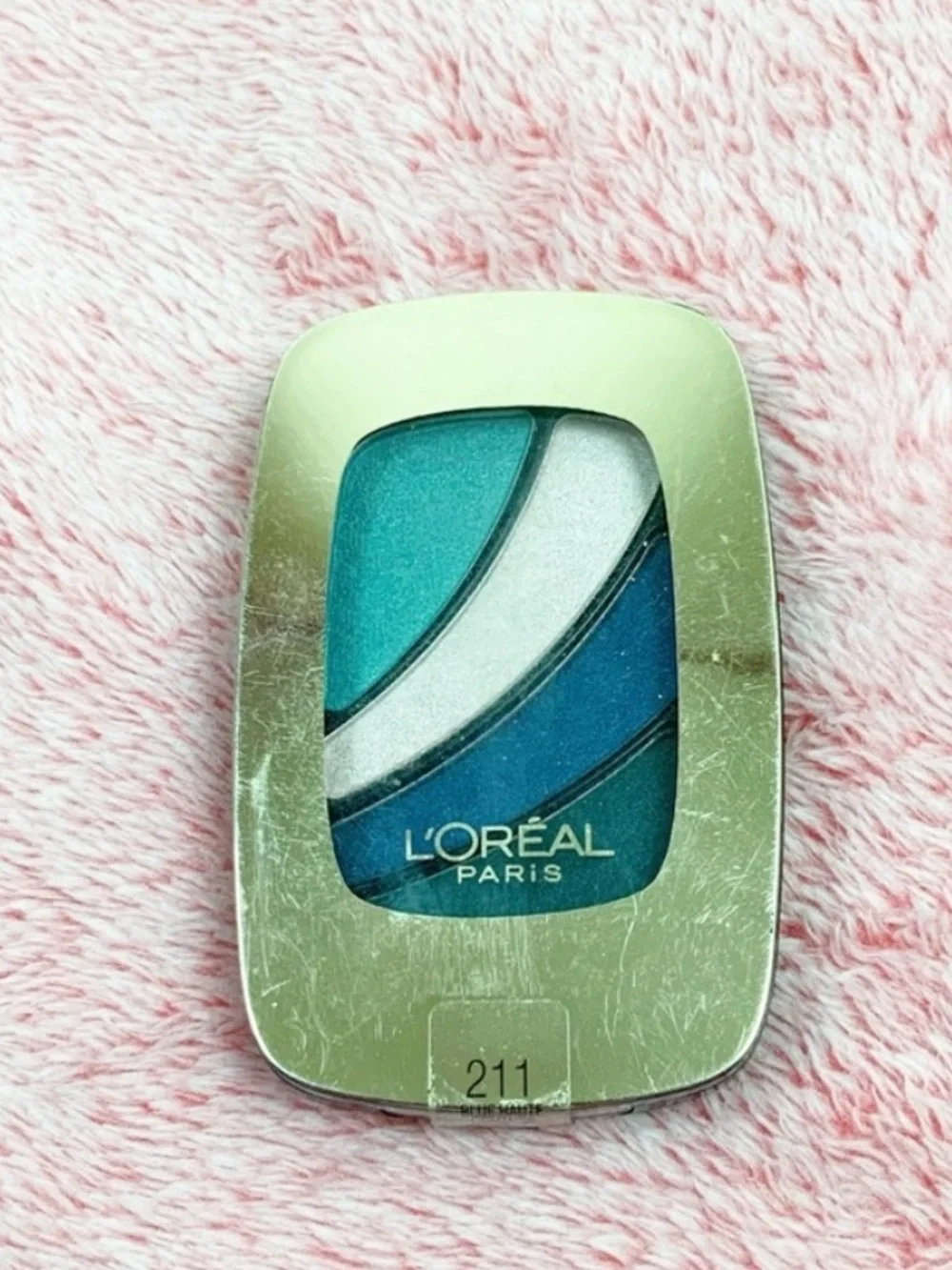 L’Oréal eyeshadow quad 211 Blue Haute Couture Brazen Bolds Smokey Eyes